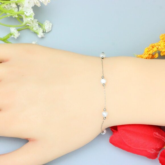 "Elegant & Trendy Bracelet, A Perfect Gift for Women, Thoughtful, EVCH1149 - Picture 3 of 10